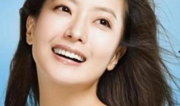 圈内爆料 明星妆前妆后,真实与舞台的完美蜕变