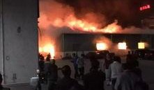网友爆料窗台起火视频,窗台惊现火光，紧急时刻如何应对？